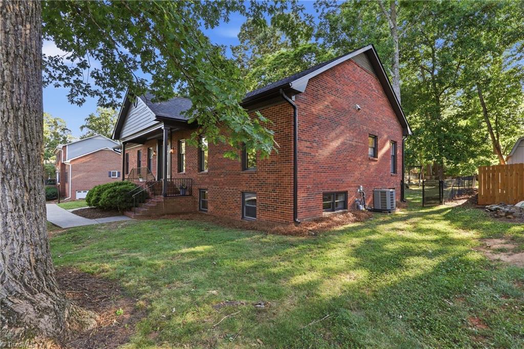 Photo of 1832 Hunters Forest Drive, Winston-Salem, NC 27103 (MLS # 1225253)