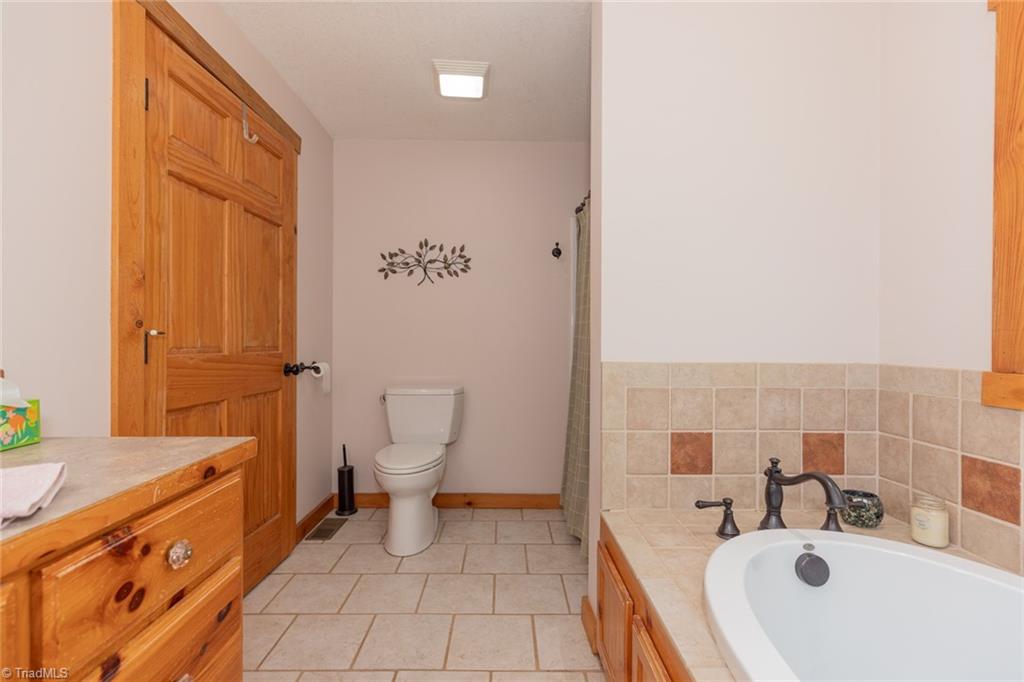 736 Kendell Town Road, Ferguson, North Carolina image 17