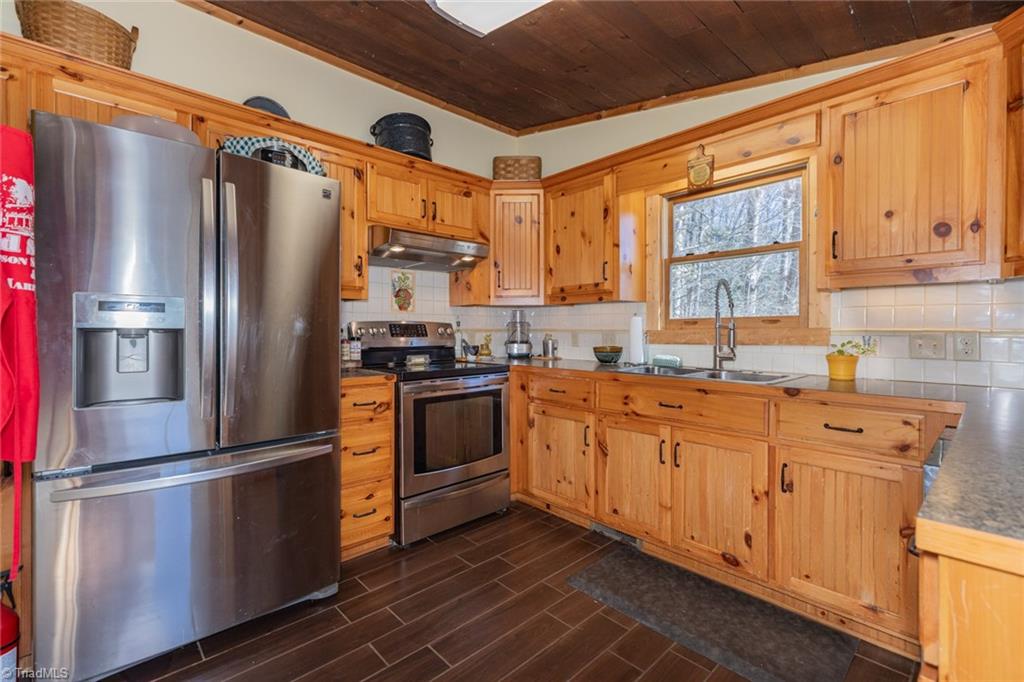 736 Kendell Town Road, Ferguson, North Carolina image 11