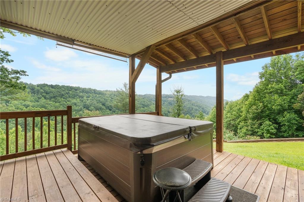 419 Woodpecker Road, Purlear, North Carolina image 7