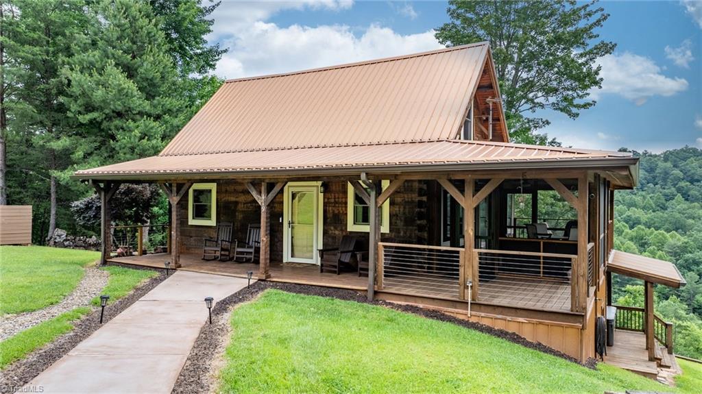 419 Woodpecker Road, Purlear, North Carolina image 2