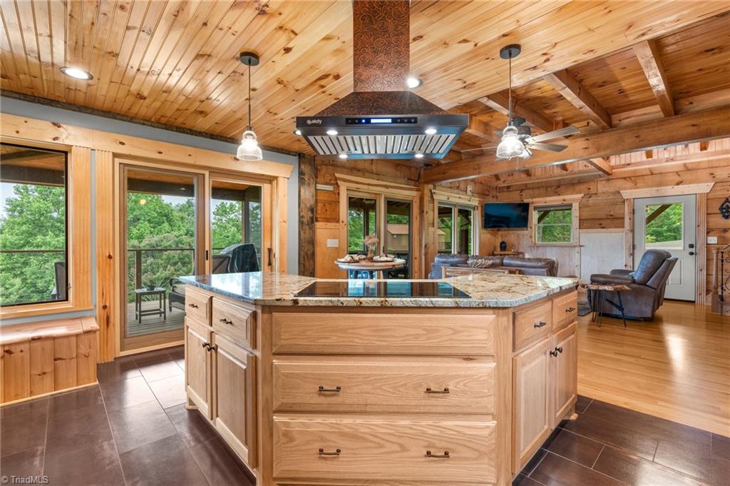 419 Woodpecker Road, Purlear, North Carolina image 15