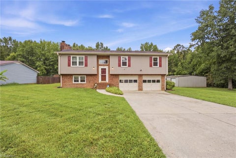Photo of 136 Stratford Road, Lexington, NC 27292 (MLS # 1229150)