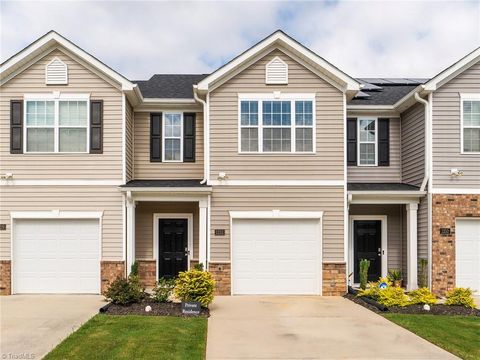 Townhouse For Sale - 1231 Adrian Court<br/> Mebane, NC 27302