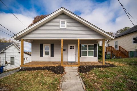 A home in Mount Airy