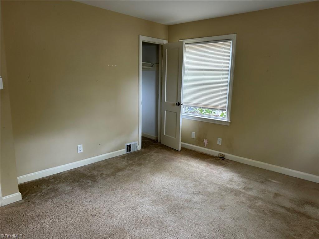 Greensboro, North Carolina 27408, United States, 3 Bedrooms Bedrooms, ,2 BathroomsBathrooms,Residential,Active,229937