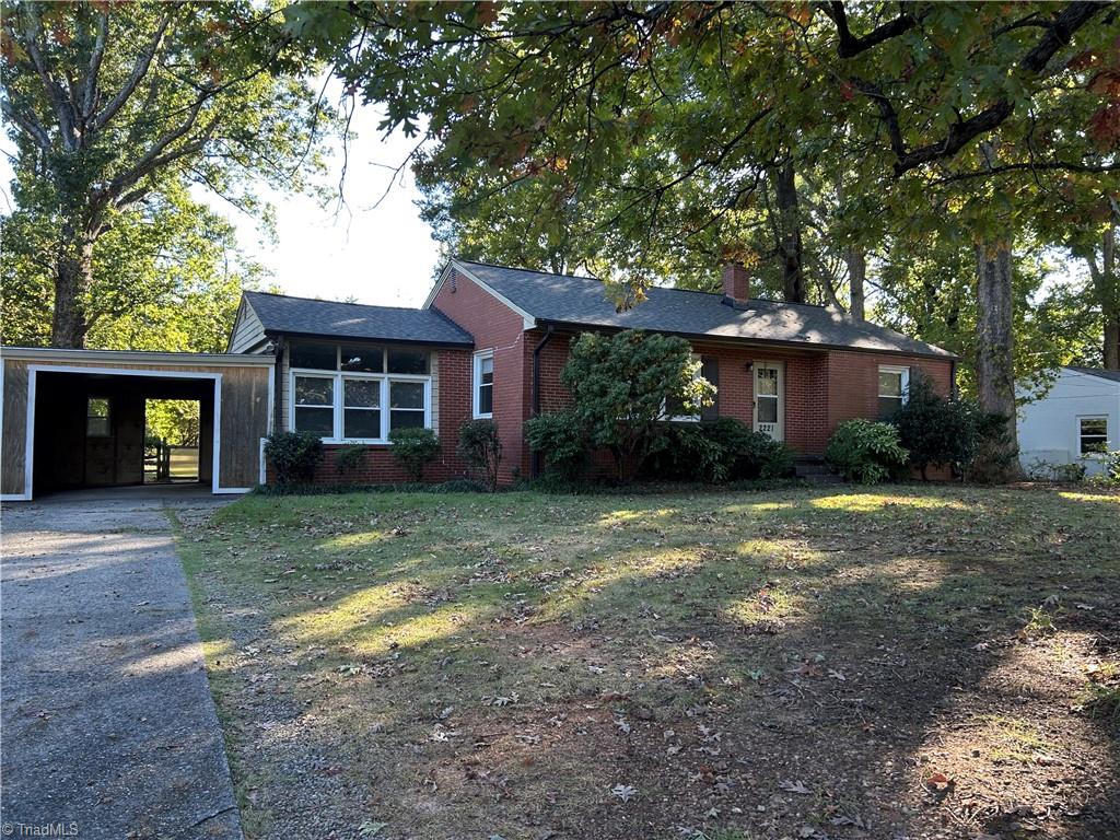 Greensboro, North Carolina 27408, United States, 3 Bedrooms Bedrooms, ,2 BathroomsBathrooms,Residential,Active,229937