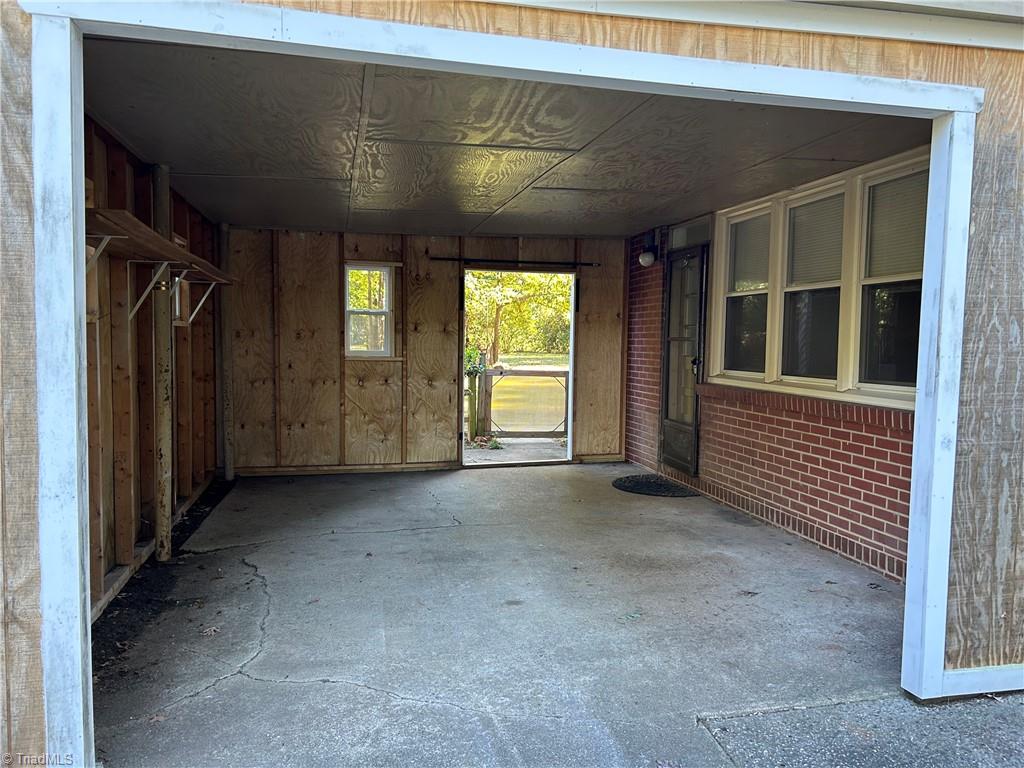 Greensboro, North Carolina 27408, United States, 3 Bedrooms Bedrooms, ,2 BathroomsBathrooms,Residential,Active,229937