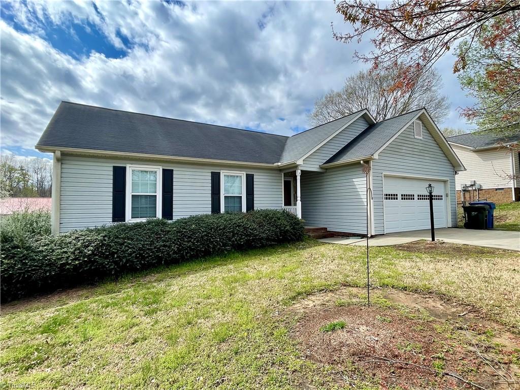 109 Ridge Creek Circle, Trinity, North Carolina image 2