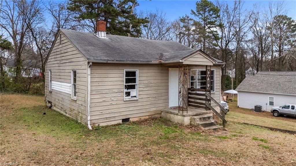 Photo of 1005 True Lane, High Point, NC 27260 (MLS # 1204469)