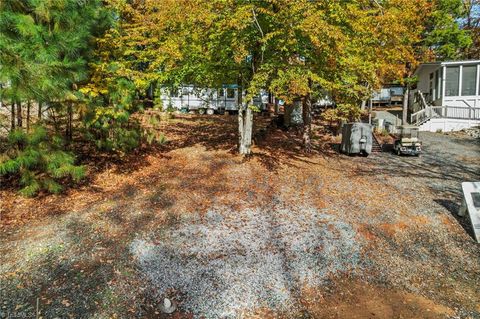 Vacant Land For Sale - 101 Deer Park Road #D-3<br/> Mount Gilead, NC 27306