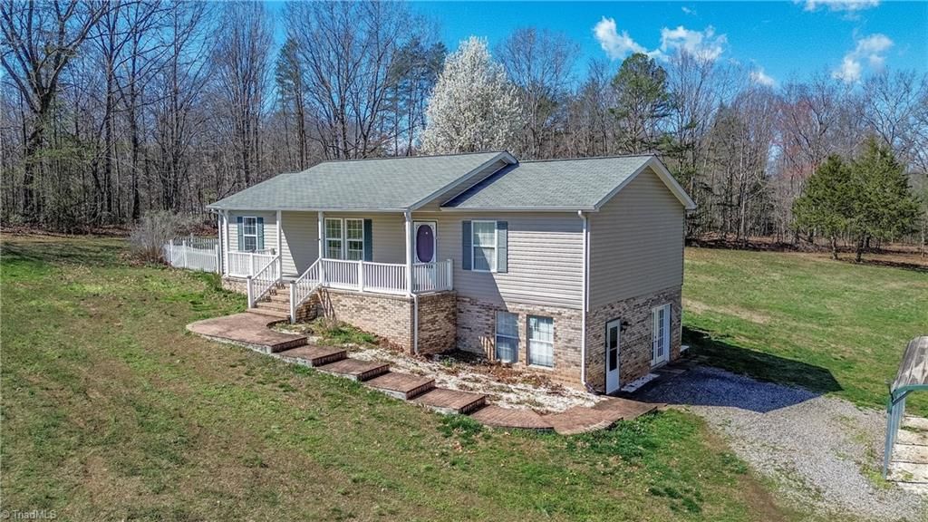 Photo of 311 Fletcher Road, Union Grove, NC 28689 (MLS # 1212585)
