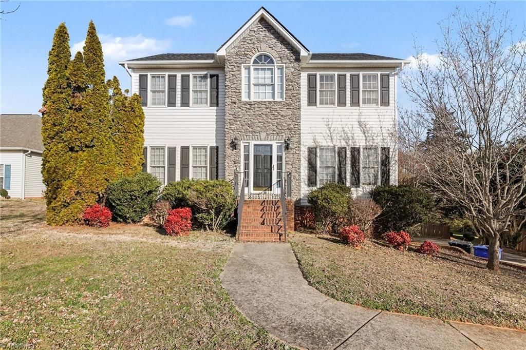 Photo of 802 Lisa Run Court, Kernersville, NC 27284 (MLS # 1208179)