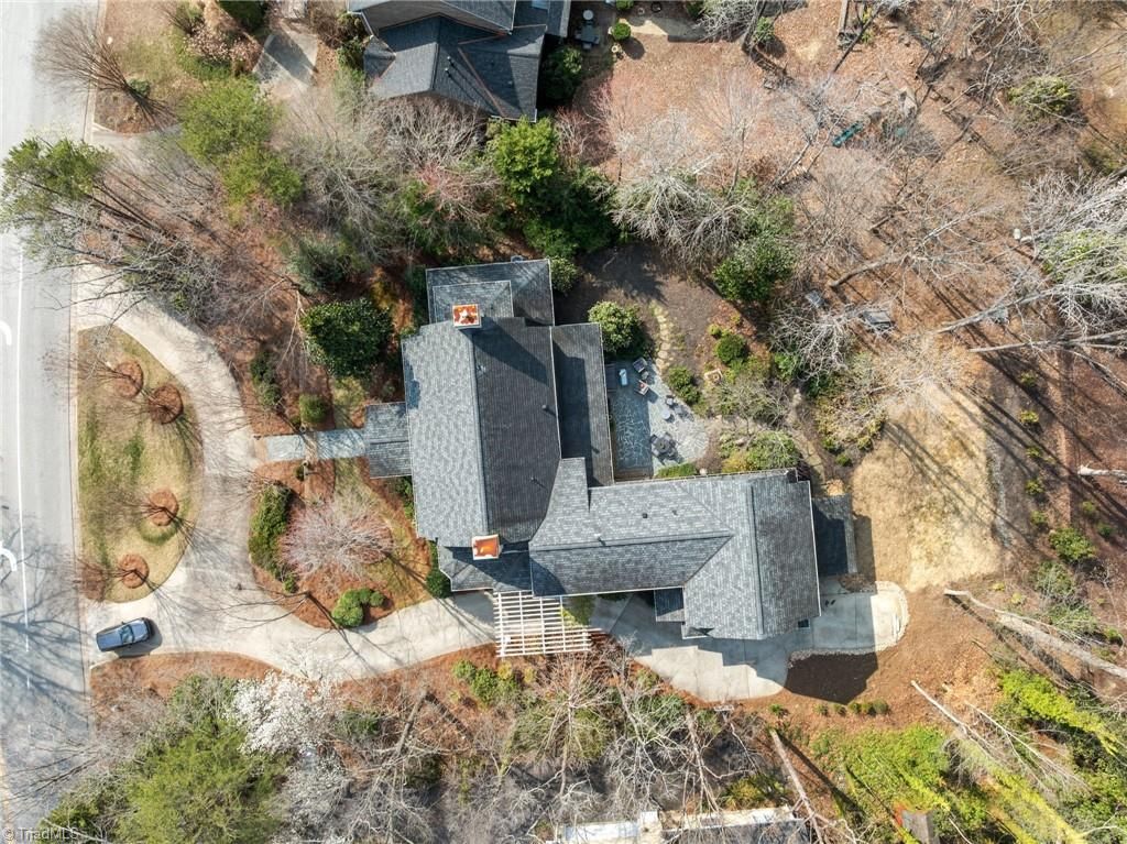 Photo of 208 Willoughby Boulevard, Greensboro, NC 27408 (MLS # 1211936)