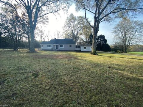 Homes For Sale - 7444 Nc Highway 65<br/> Rockingham County, Summerfield, NC 27358