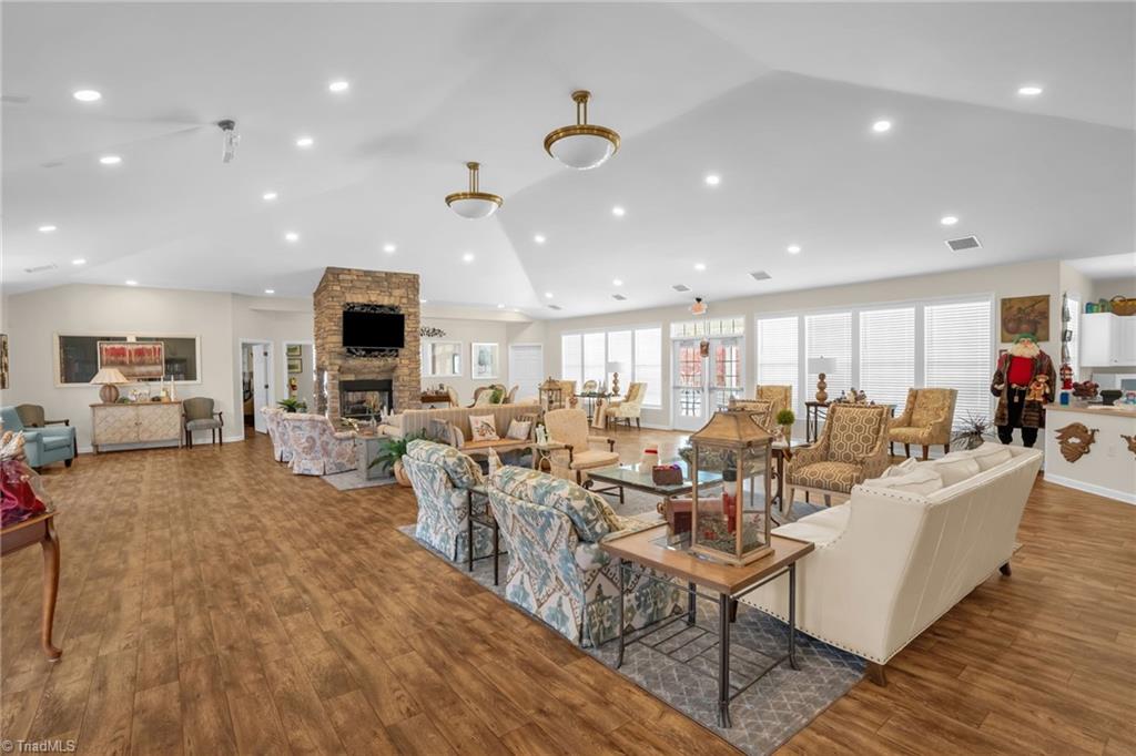 Greensboro, North Carolina 27455, United States, 3 Bedrooms Bedrooms, ,2 BathroomsBathrooms,Residential,Active,240669