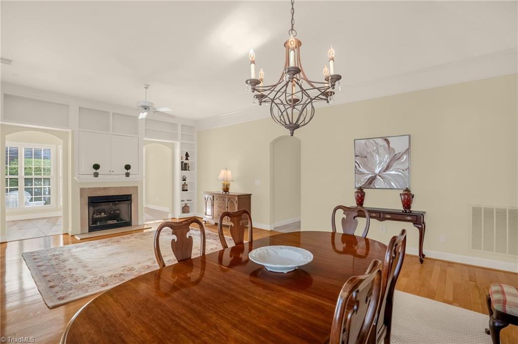 Greensboro, North Carolina 27455, United States, 3 Bedrooms Bedrooms, ,2 BathroomsBathrooms,Residential,Active,240669