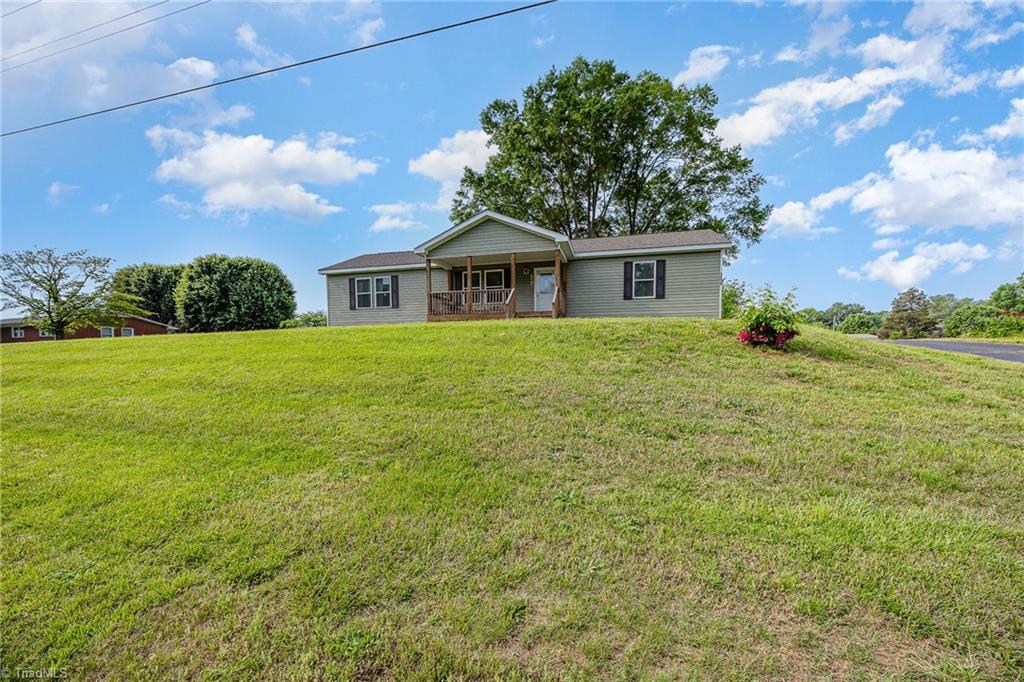 1373 Sheffield Road, Mocksville, North Carolina image 2