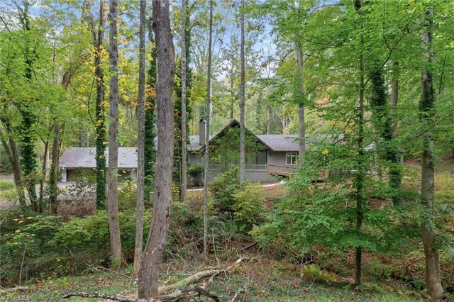 717 Greenhill Road, photo 3 of 48