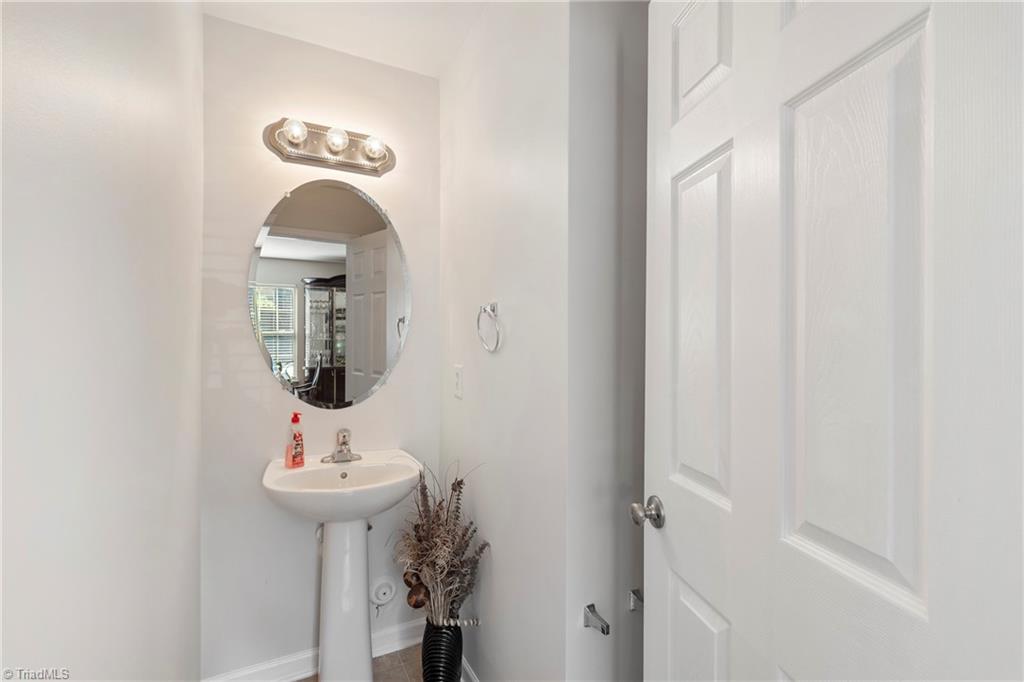 3035 Renaissance Parkway, Jamestown, North Carolina image 24