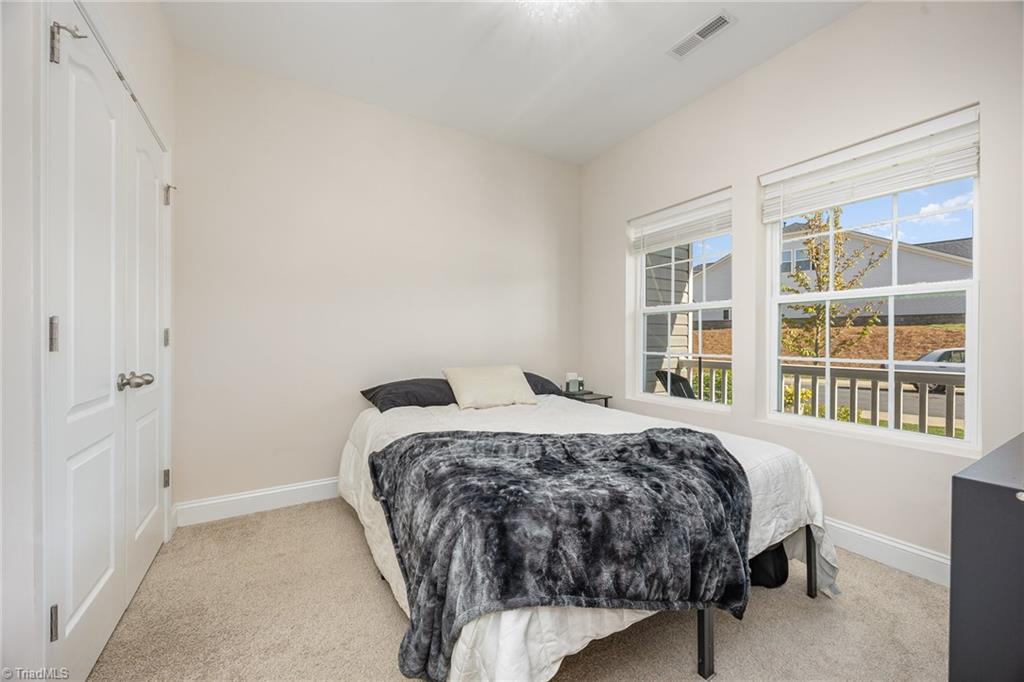 1697 Coopers Hawk Drive, Kernersville, North Carolina image 11