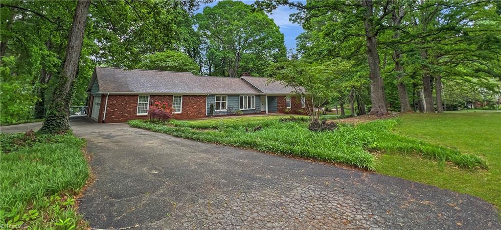 265 E Magnolia Road, North Wilkesboro, North Carolina image 5