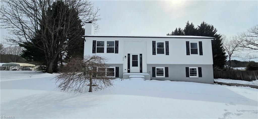 Photo of 3317 Coventry Forest Lane, King, NC 27021 (MLS # 1208307)