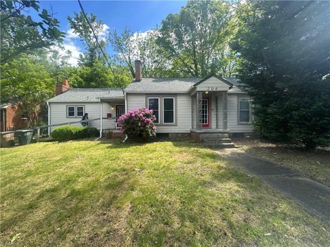 Photo for 204 Crestland Avenue