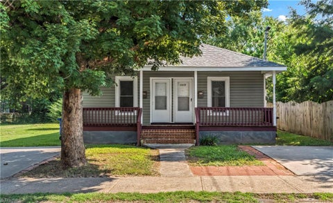 Homes For Sale - 1013-1015 Broad Street<br/> Winston-Salem, NC 27101
