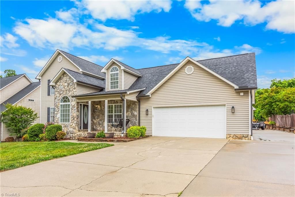 Photo of 203 Naola Court, Archdale, NC 27263 (MLS # 1218650)
