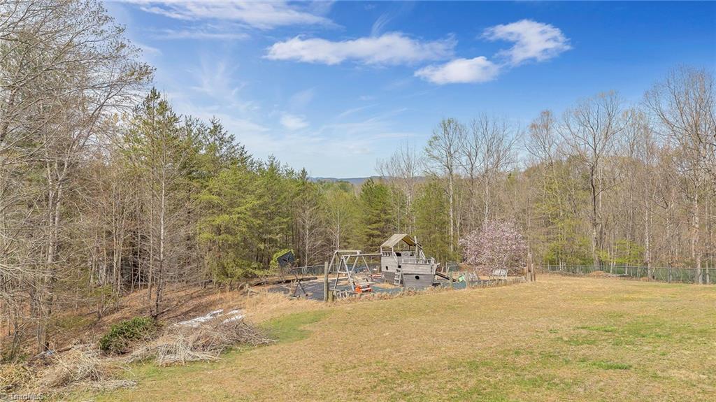 284 Bugle Lane, Wilkesboro, North Carolina image 12