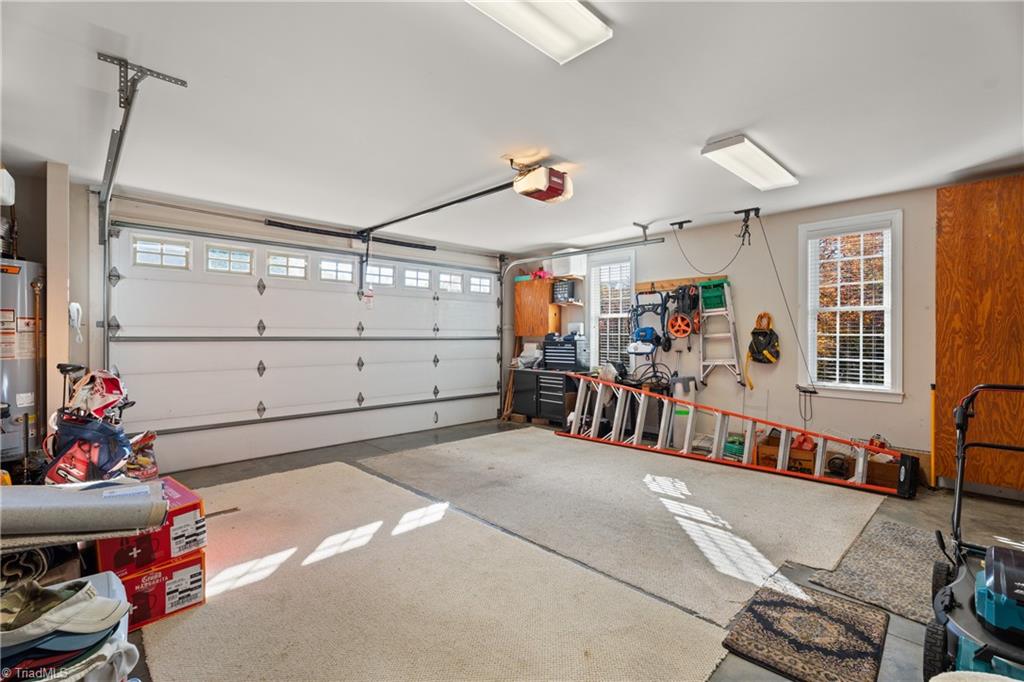 Winston-Salem, North Carolina 27106, United States, 3 Bedrooms Bedrooms, ,3 BathroomsBathrooms,Residential,Active,240661