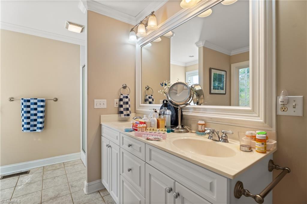 Winston-Salem, North Carolina 27106, United States, 3 Bedrooms Bedrooms, ,3 BathroomsBathrooms,Residential,Active,240661