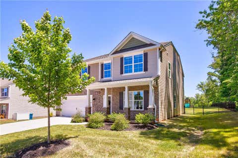 Homes For Sale - 6416 Iron Dragon Drive<br/> Greensboro, NC 27455