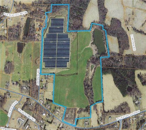 Vacant Land For Sale - 4716 W Old Us Highway 421 Hwy<br/> Hamptonville, NC 27020