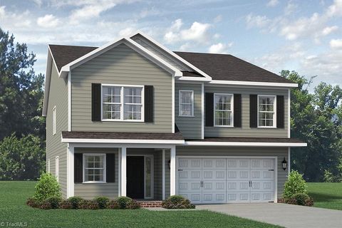 Homes For Sale - 102 Diamond Circle<br/> Trinity, NC 27370