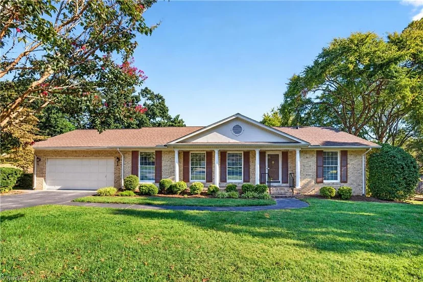 1039 Kerry Street, photo 1 of 48