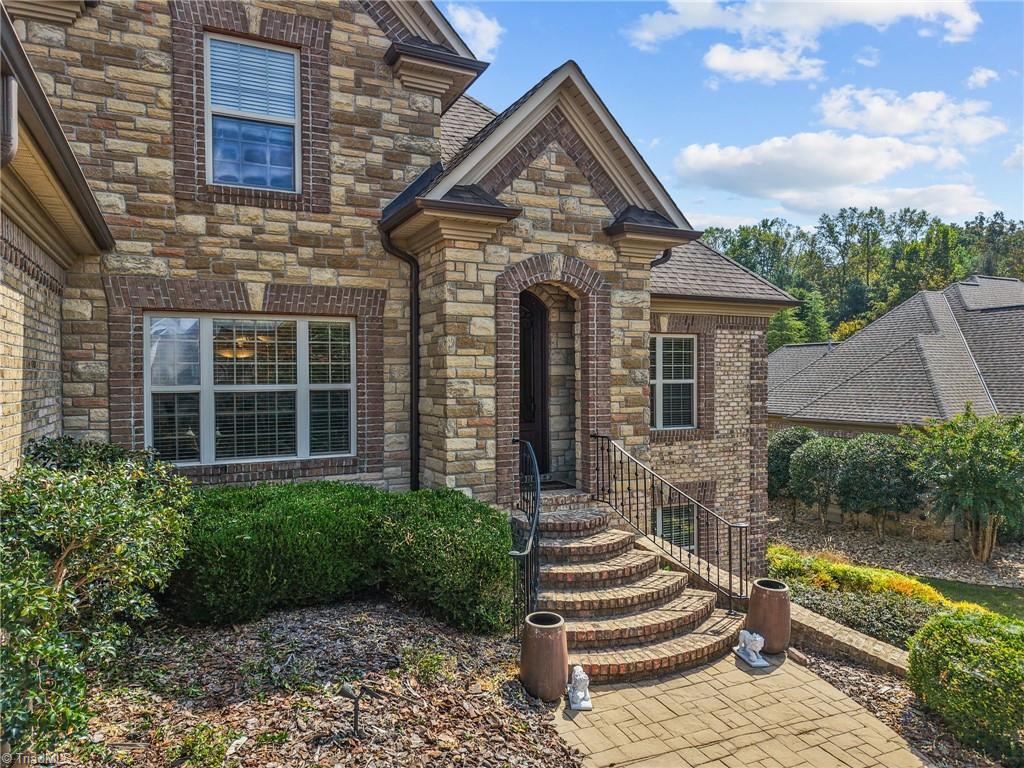 2801 Swan Lake Drive