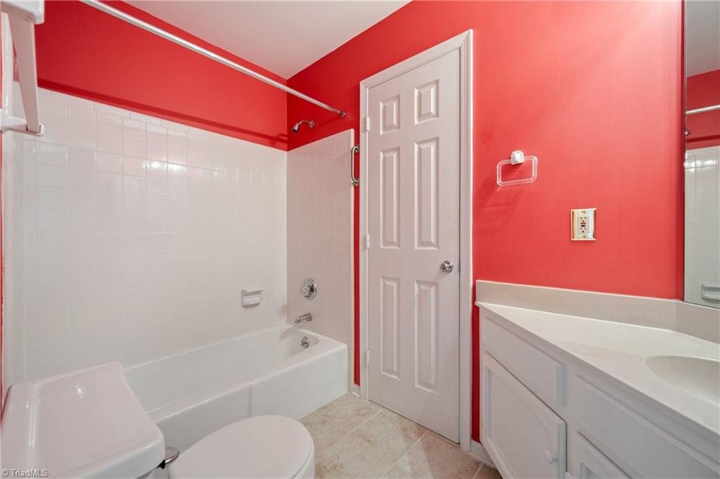12 Park Village Lane #F, Greensboro, North Carolina image 11