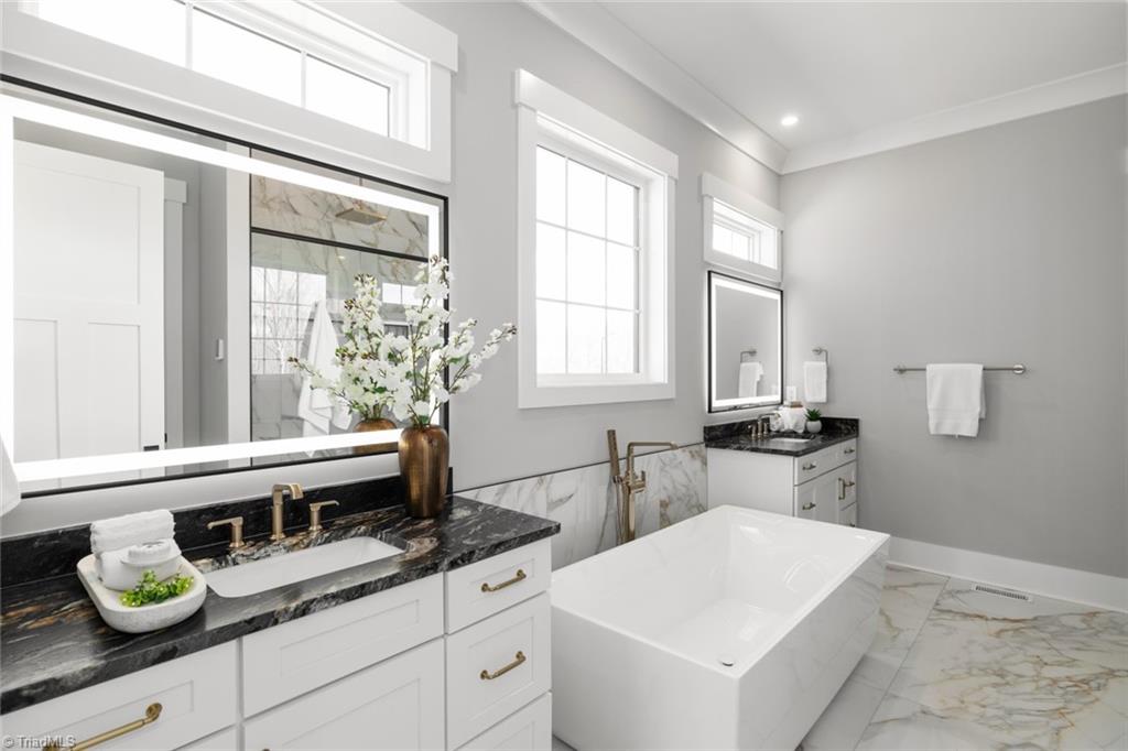 Winston-Salem, North Carolina 27106, United States, 4 Bedrooms Bedrooms, ,4 BathroomsBathrooms,Residential,Active,84285