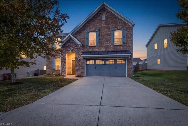 4621 Meadowside Terrace, photo 2 of 40
