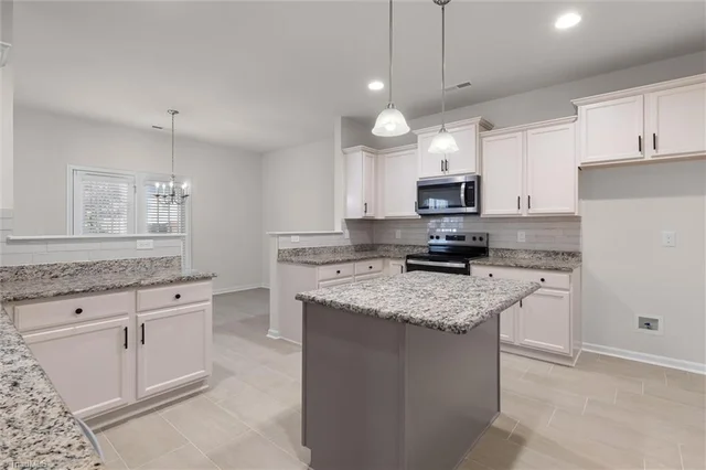 4621 Meadowside Terrace, photo 3 of 40