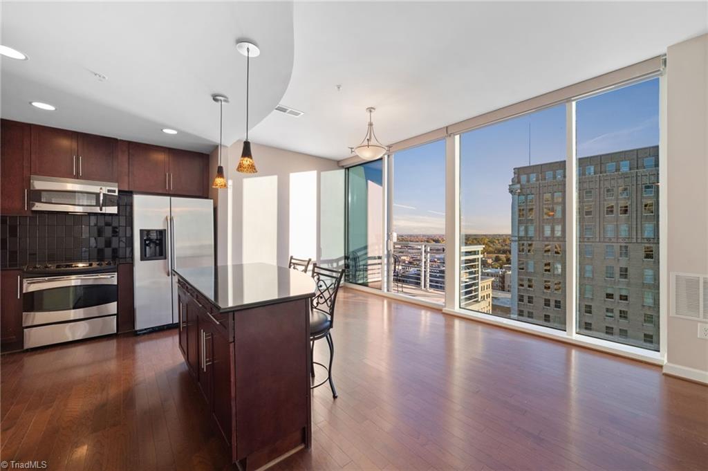 201 N Elm Street 1404