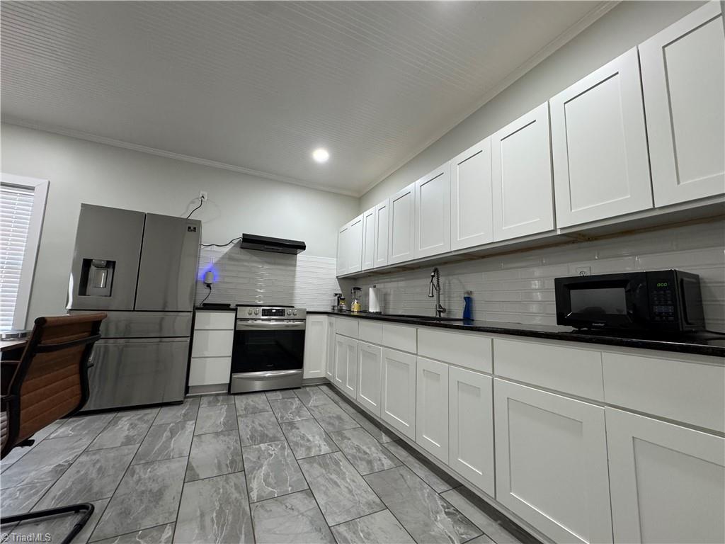 409 E Whittington Street