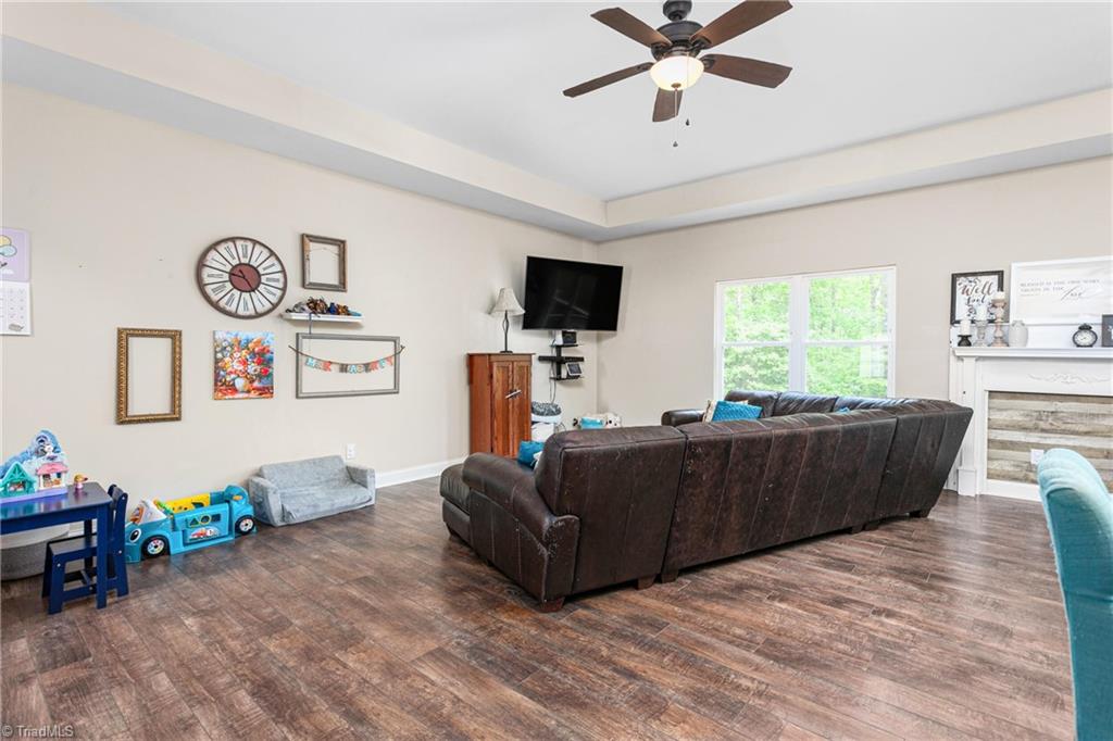 3388 Hedrick Meadow Drive, Gibsonville, North Carolina image 5