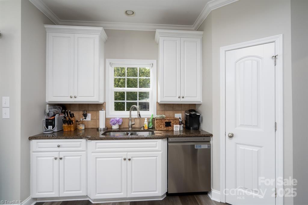 126 Strand Drive, New London, North Carolina image 12