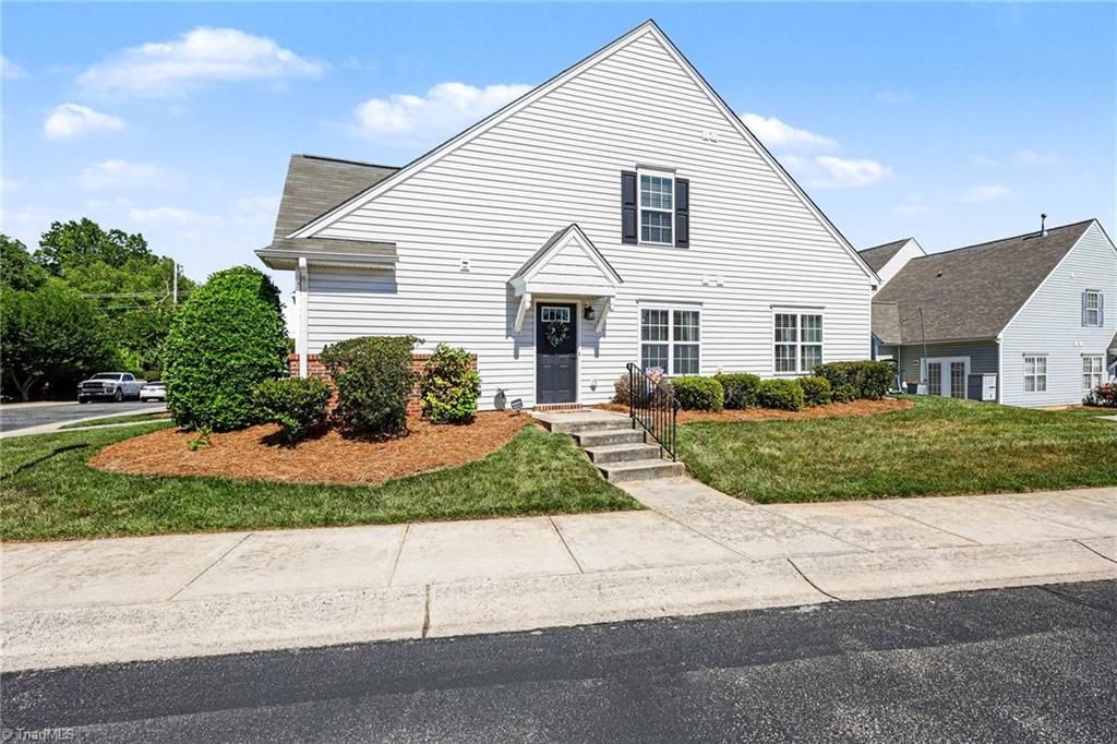 Photo of 110 Goldfinch Avenue, Greensboro, NC 27409 (MLS # 1218924)