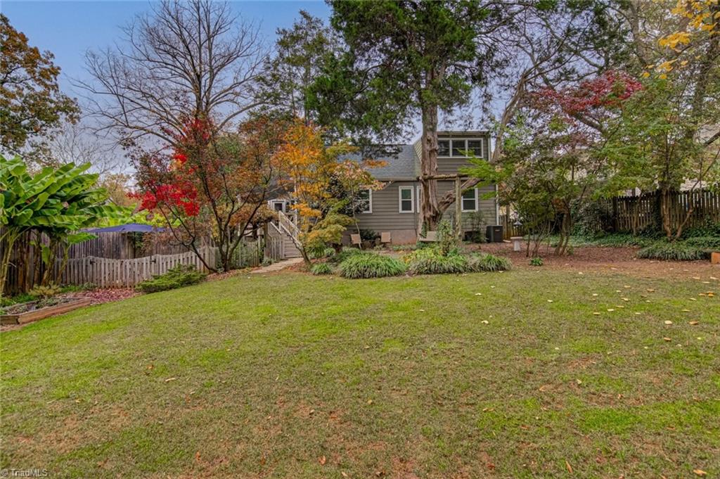 Winston-Salem, North Carolina 27106, United States, 4 Bedrooms Bedrooms, ,2 BathroomsBathrooms,Residential,Pending,82407