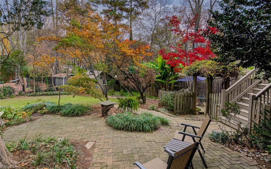 Winston-Salem, North Carolina 27106, United States, 4 Bedrooms Bedrooms, ,2 BathroomsBathrooms,Residential,Pending,82407