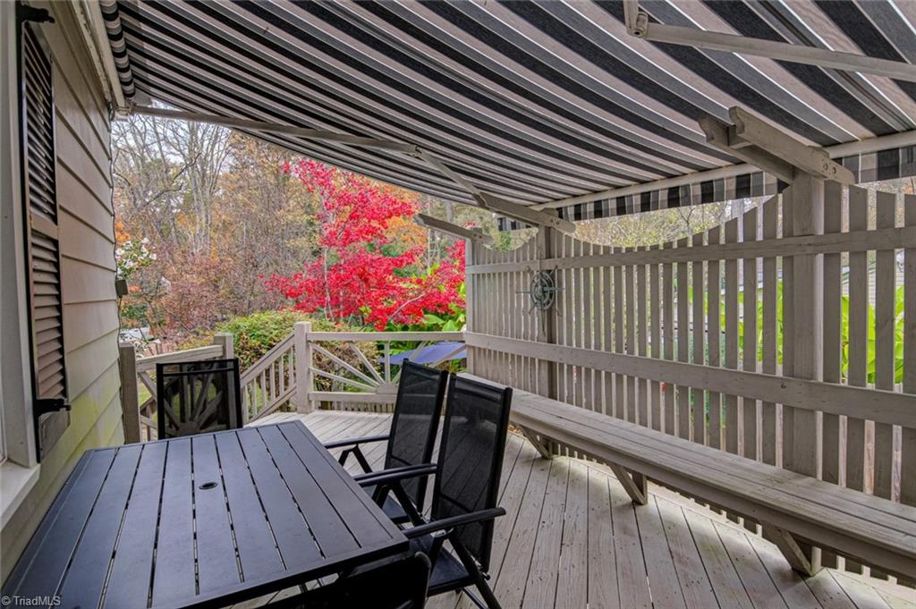 Winston-Salem, North Carolina 27106, United States, 4 Bedrooms Bedrooms, ,2 BathroomsBathrooms,Residential,Pending,82407